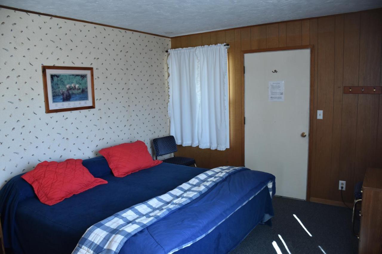 Zachar Bay Lodge Кодиак Экстерьер фото